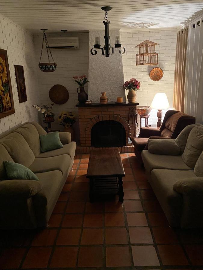 Casa Da Vo Diva No Centro De Gramado Villa Buitenkant foto